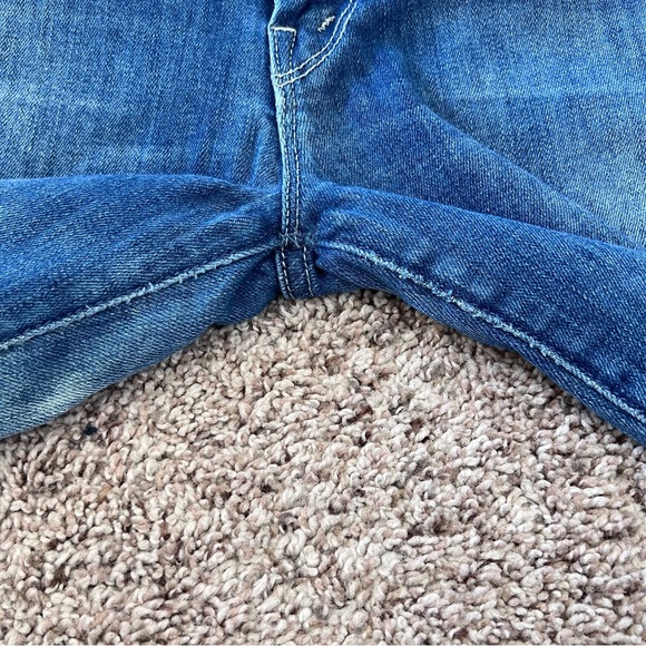 MOTHER Looker Ankle Fray in Double Time - Picture 9 of 16